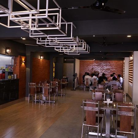 קוימבטור Hotel Nachas מראה חיצוני תמונה